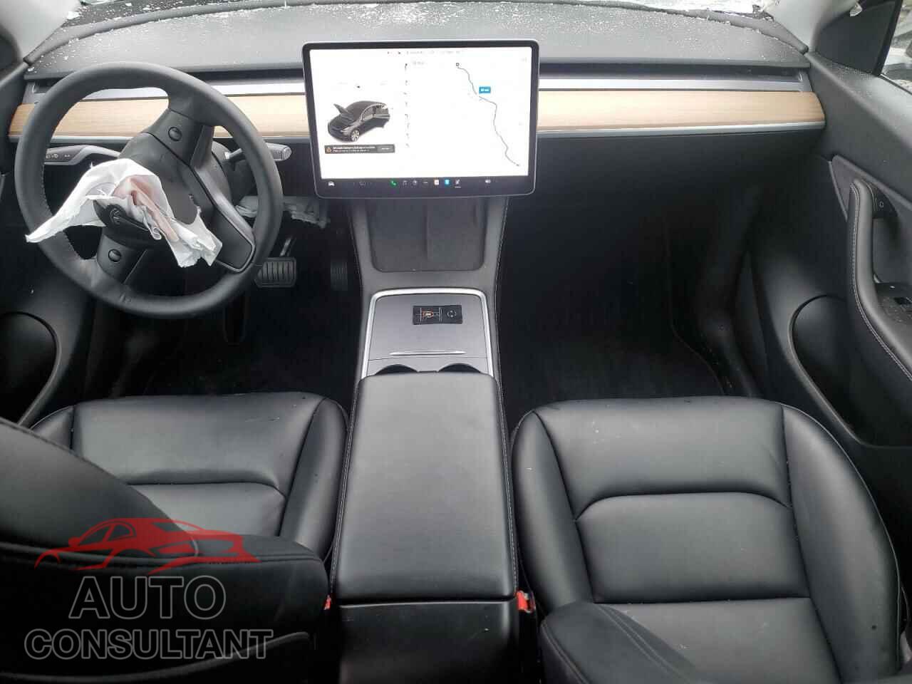 TESLA MODEL Y 2021 - 5YJYGAEE7MF238346