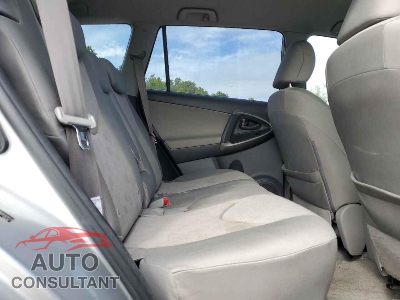 TOYOTA RAV4 2009 - JTMBF33V19D019727