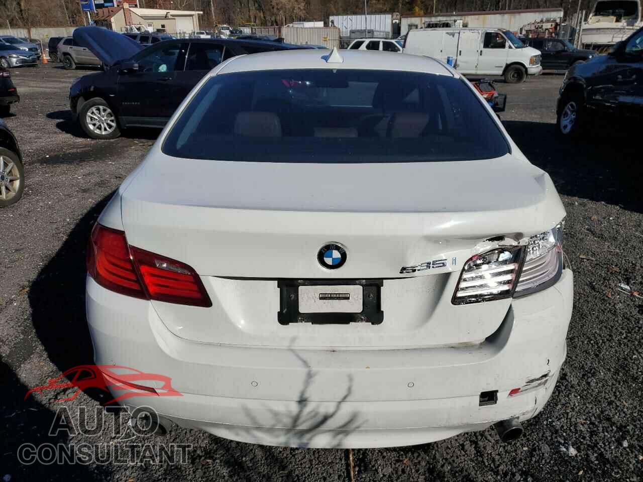 BMW 5 SERIES 2011 - WBAFU7C55BC439949