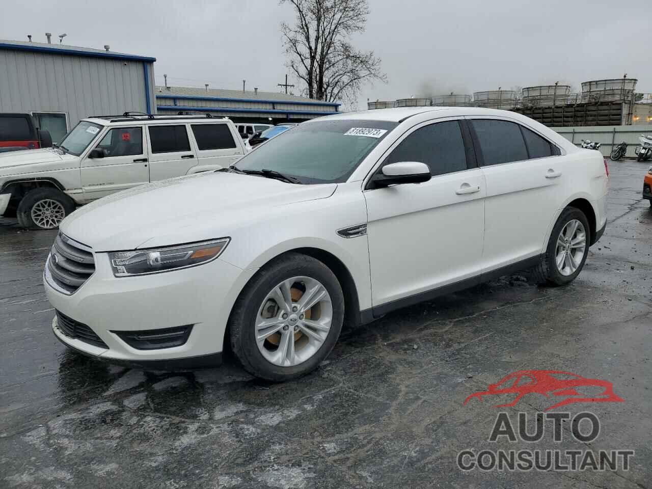 FORD TAURUS 2019 - 1FAHP2E85KG102743