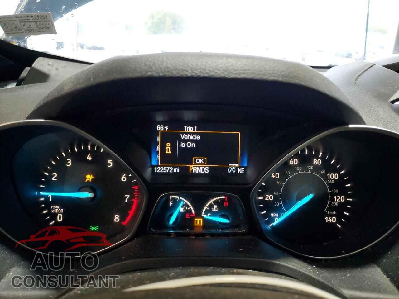 FORD ESCAPE 2018 - 1FMCU9GD7JUB38963