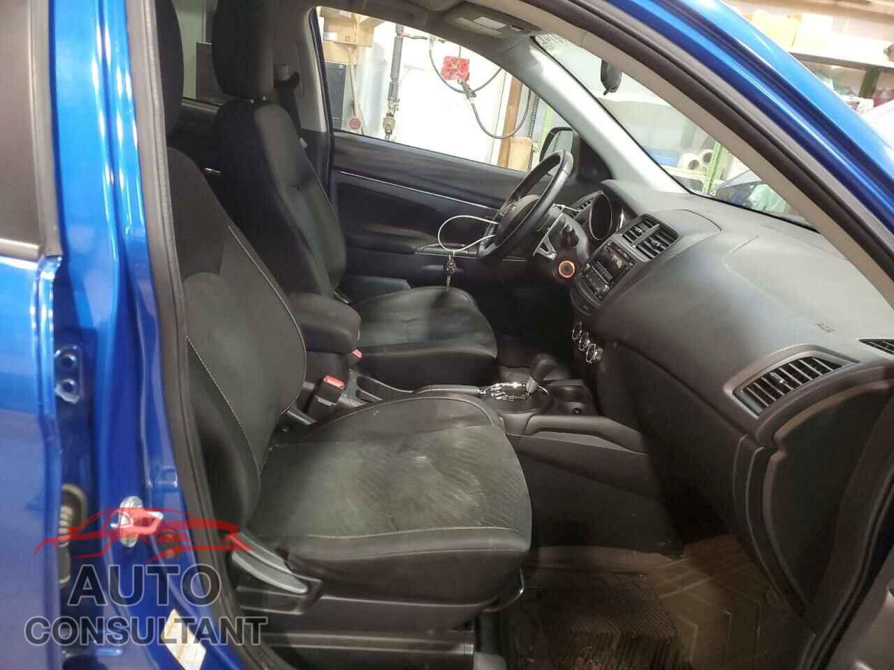 MITSUBISHI OUTLANDER 2015 - 4A4AJ4AW3FE607364