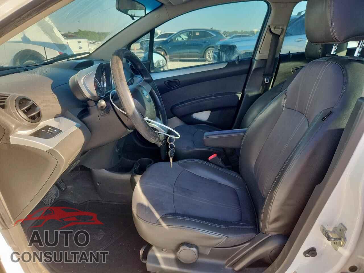 CHEVROLET SPARK 2014 - KL8CB6S91EC473040