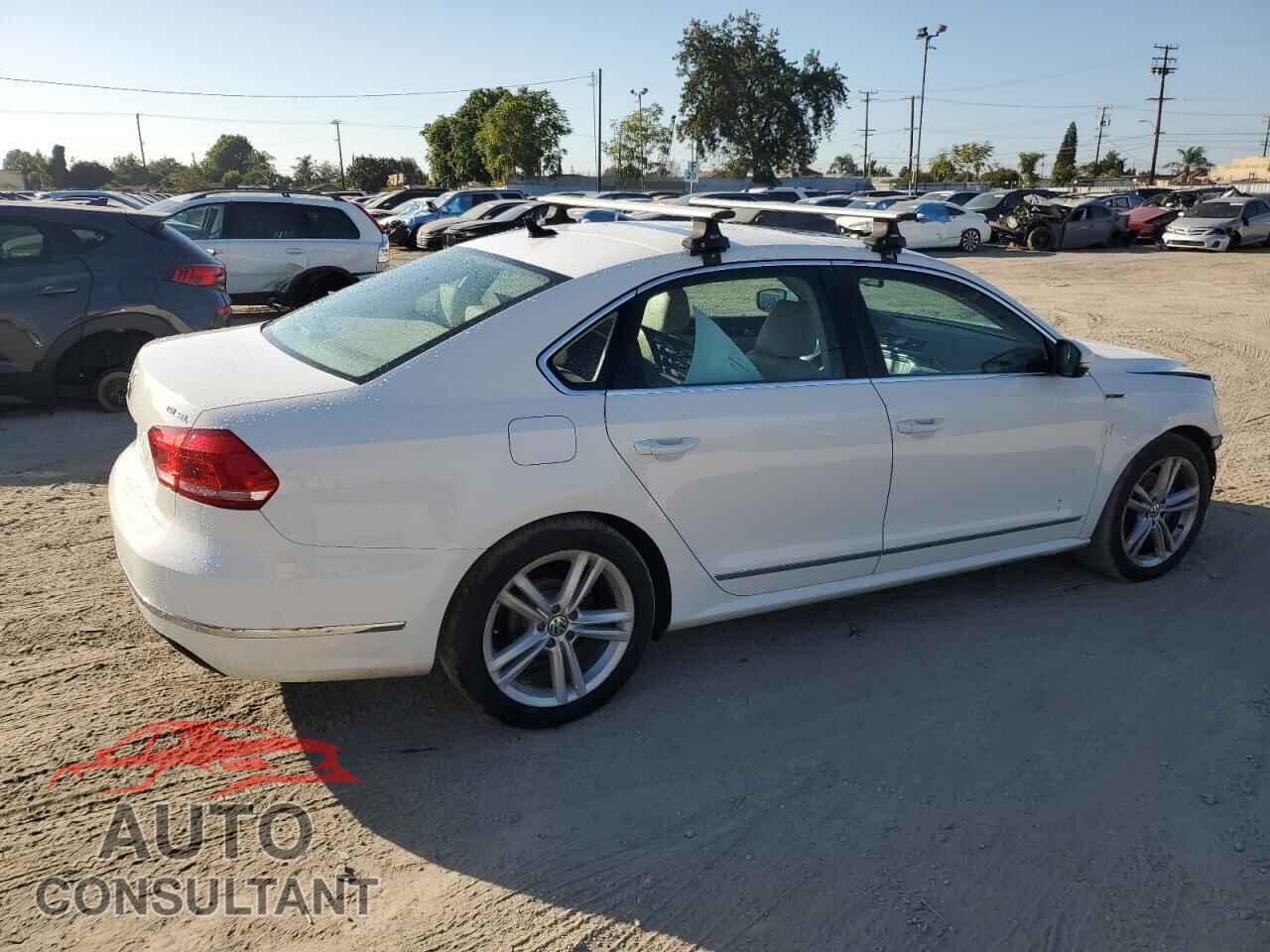 VOLKSWAGEN PASSAT 2014 - 1VWCN7A3XEC027628