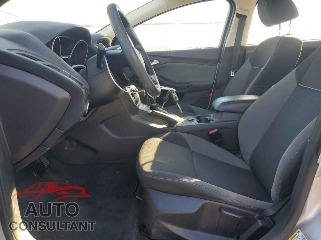 FORD FOCUS 2014 - 1FADP3F22EL407157