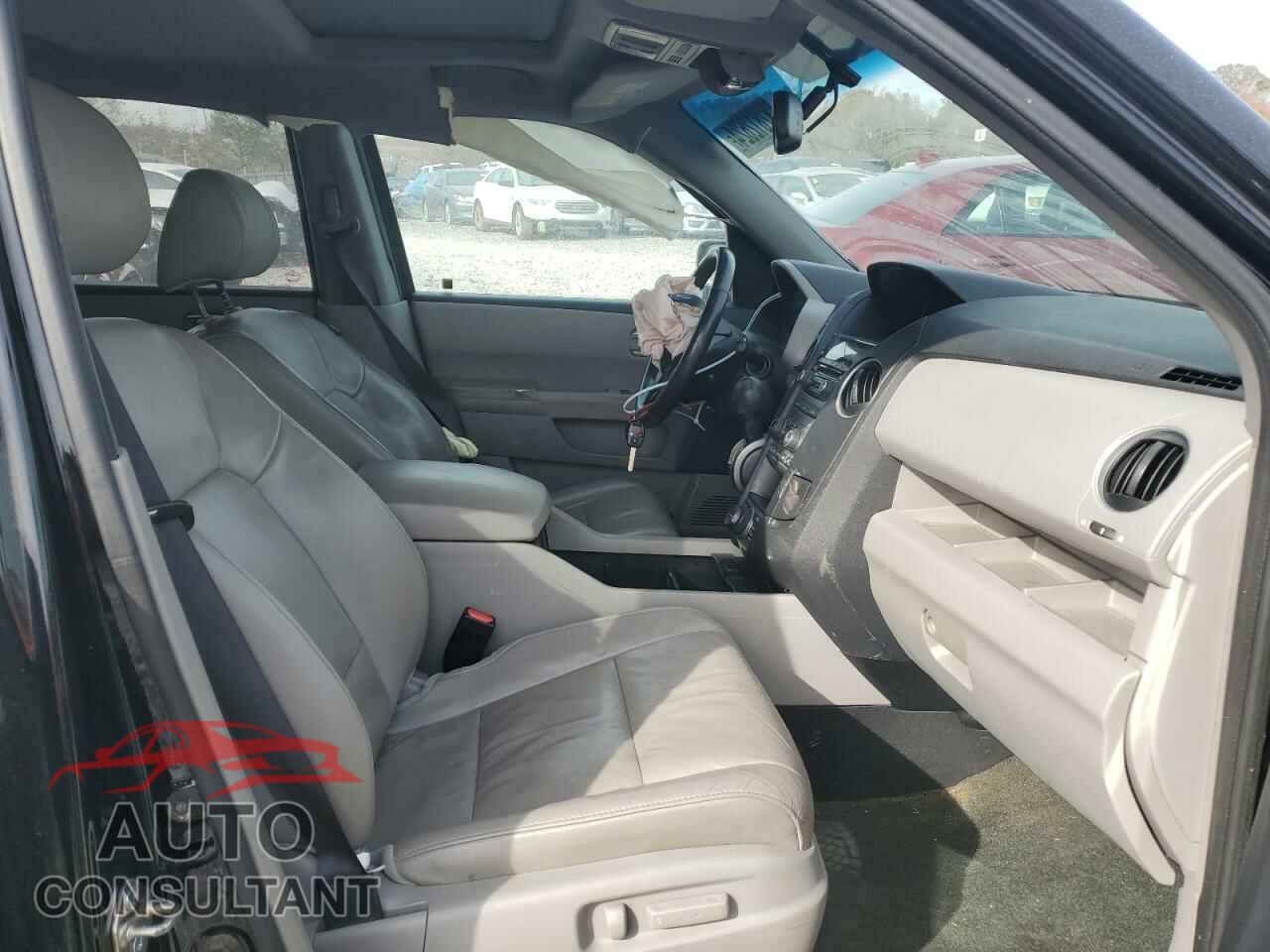 HONDA PILOT 2015 - 5FNYF3H72FB014349