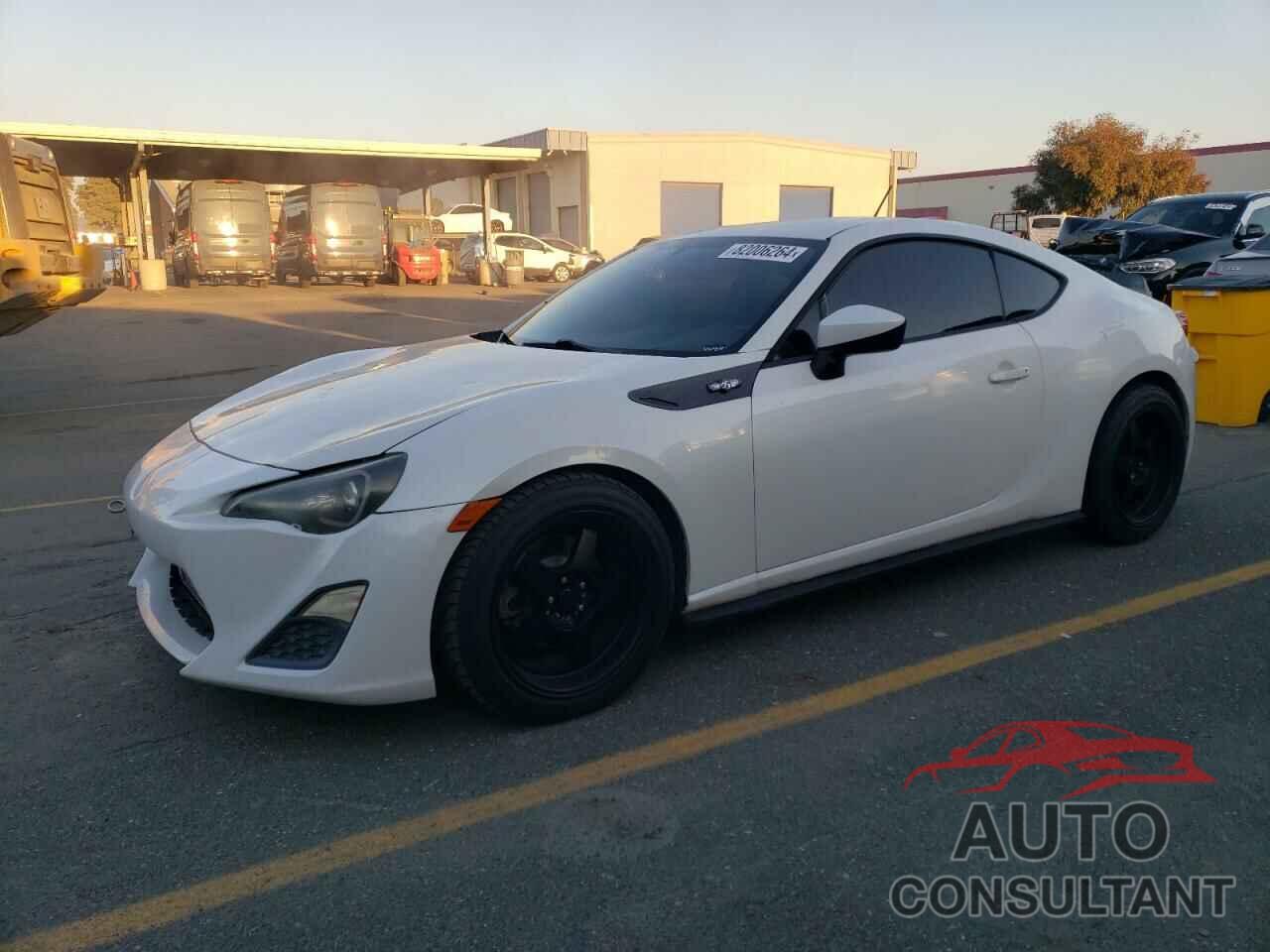 TOYOTA SCION 2013 - JF1ZNAA15D2720142