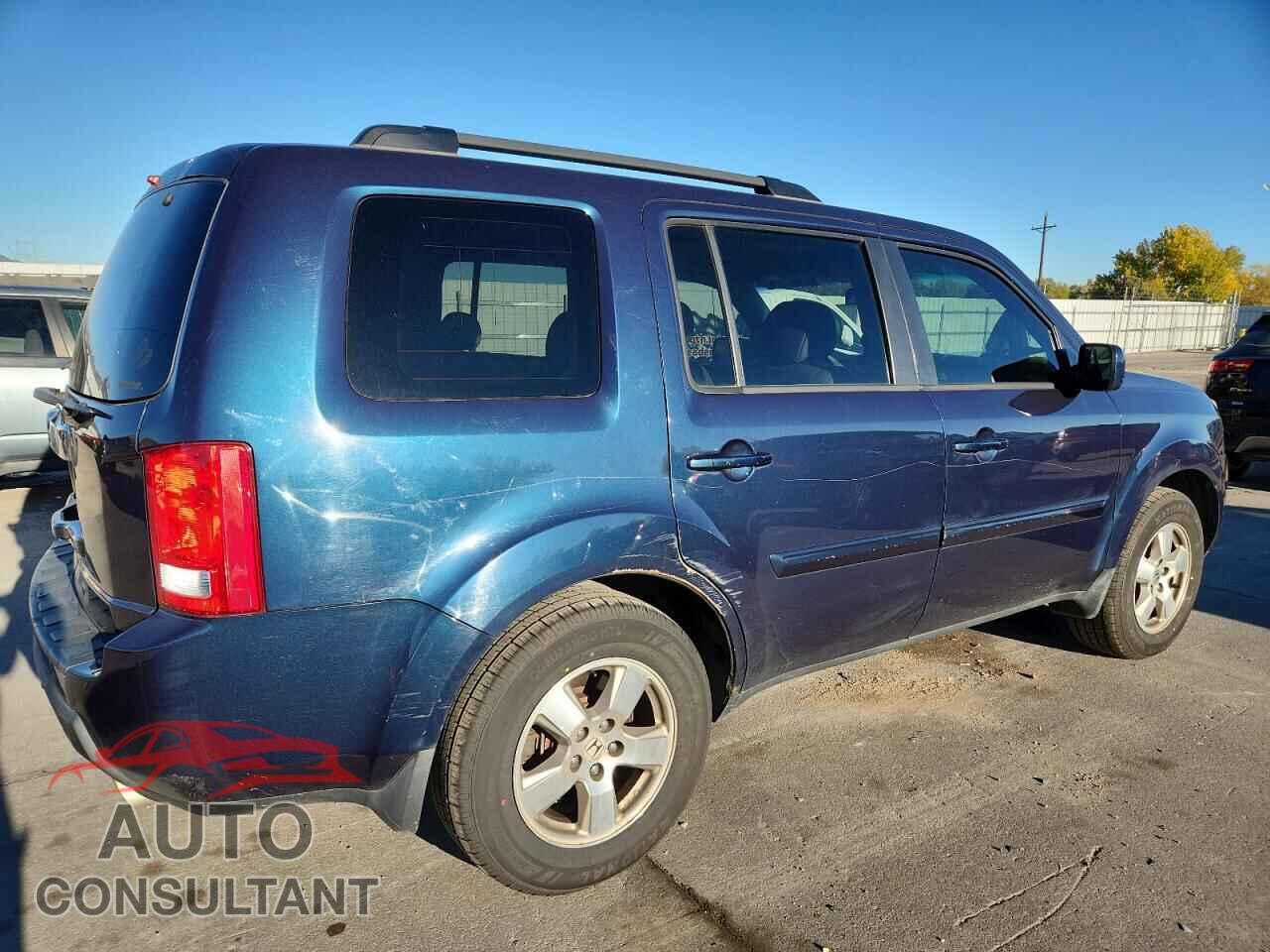 HONDA PILOT 2011 - 5FNYF4H58BB038749