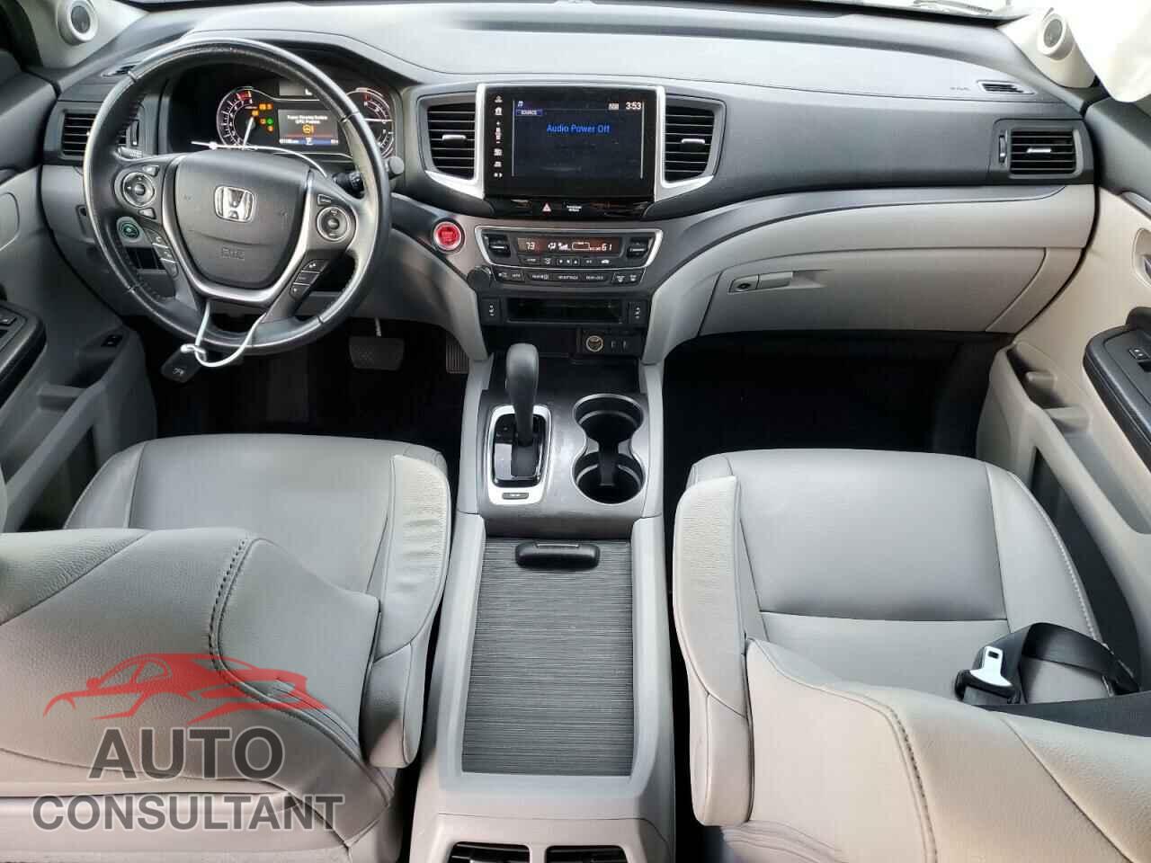HONDA PILOT 2017 - 5FNYF5H50HB013276