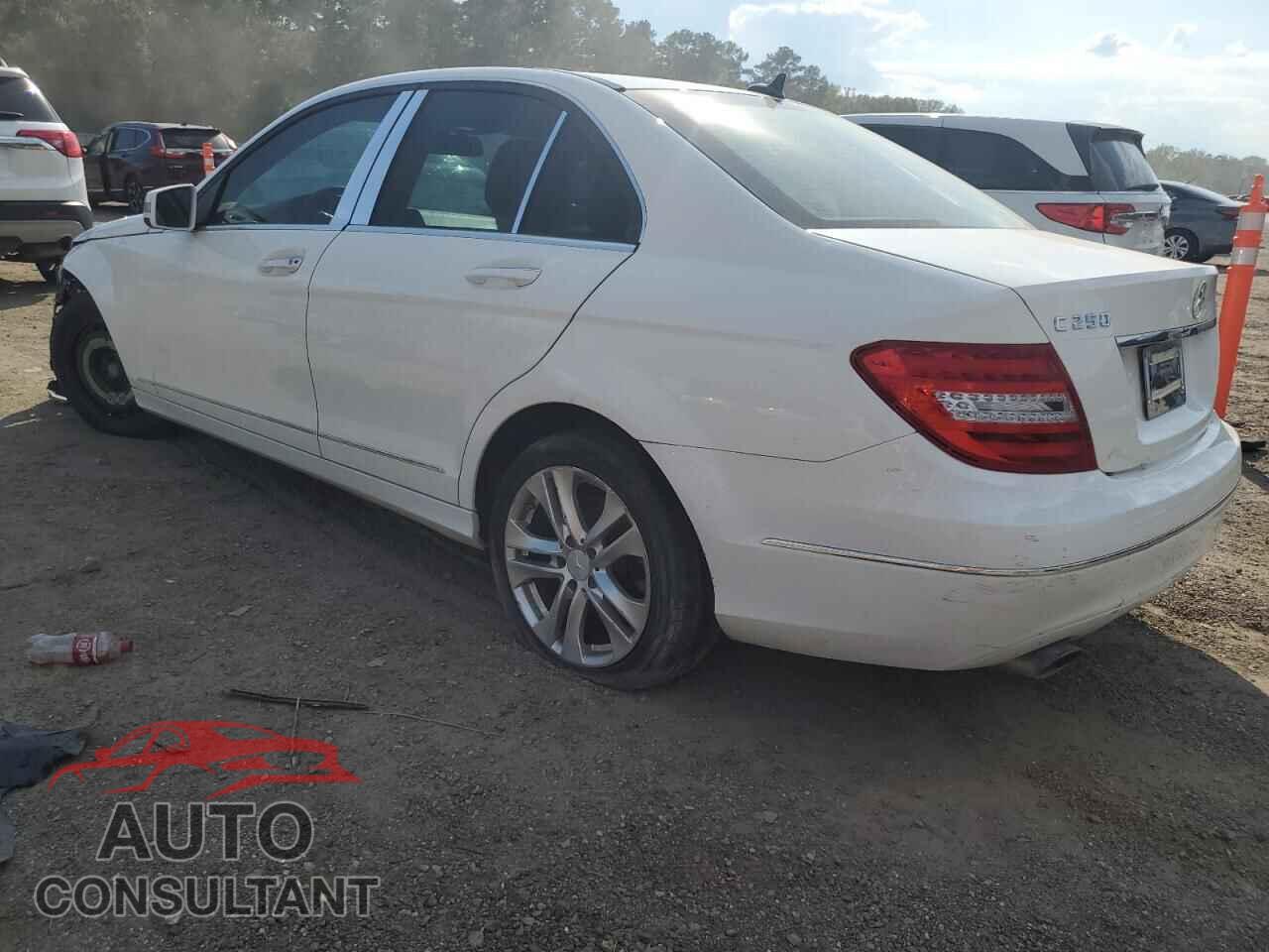 MERCEDES-BENZ C-CLASS 2013 - WDDGF4HB5DA860833