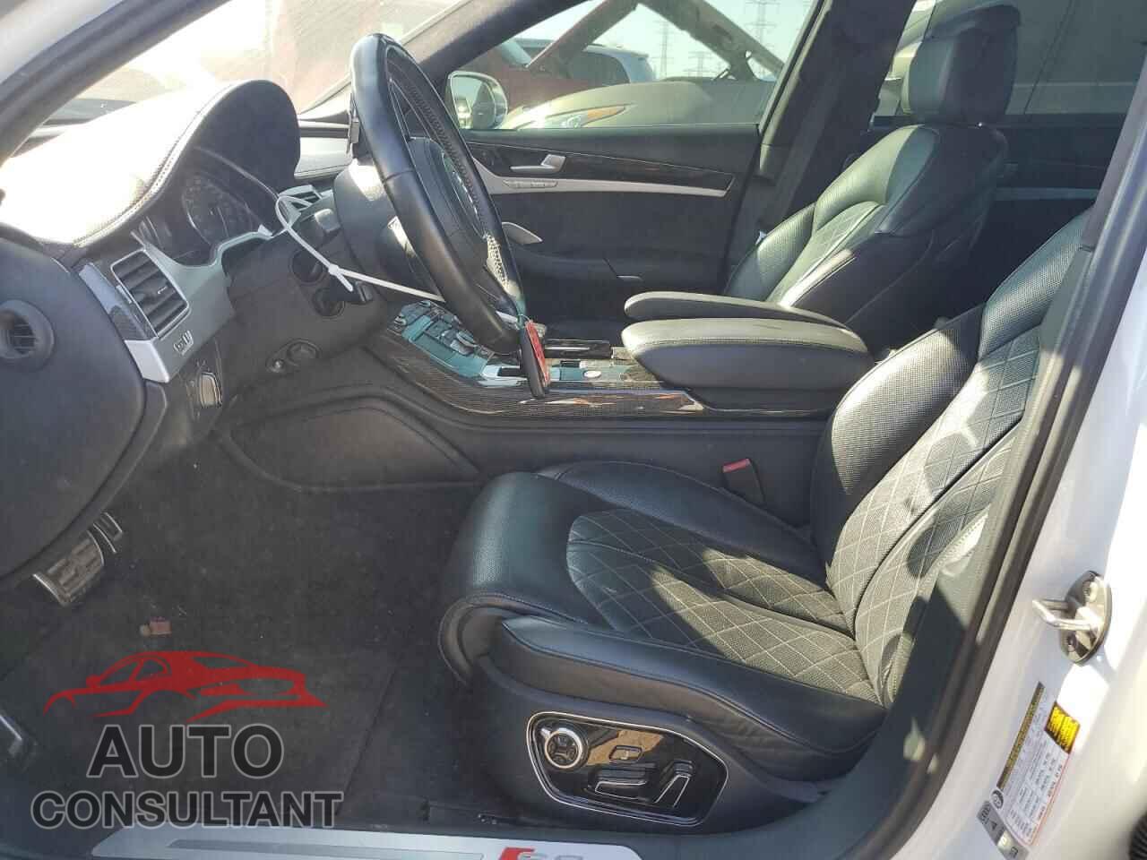 AUDI S8 2014 - WAUD2AFD4EN008329