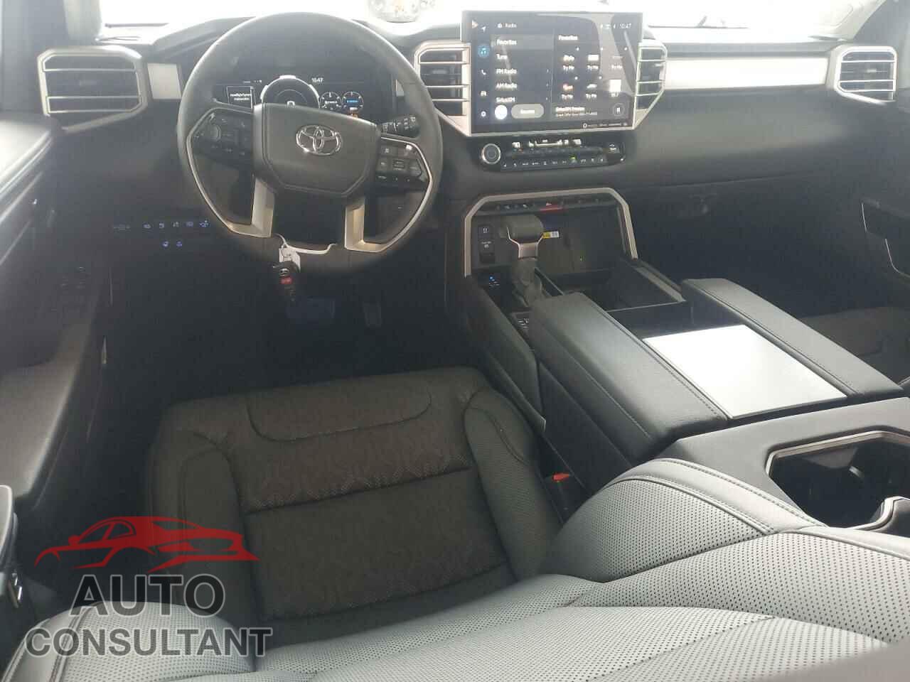 TOYOTA SEQUOIA 2024 - 7SVAAABA2RX044136
