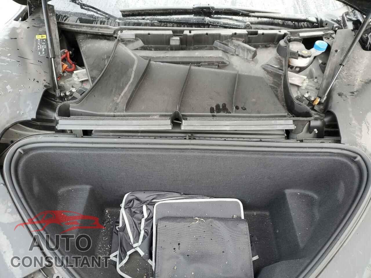 TESLA MODEL S 2017 - 5YJSA1E17HF202585