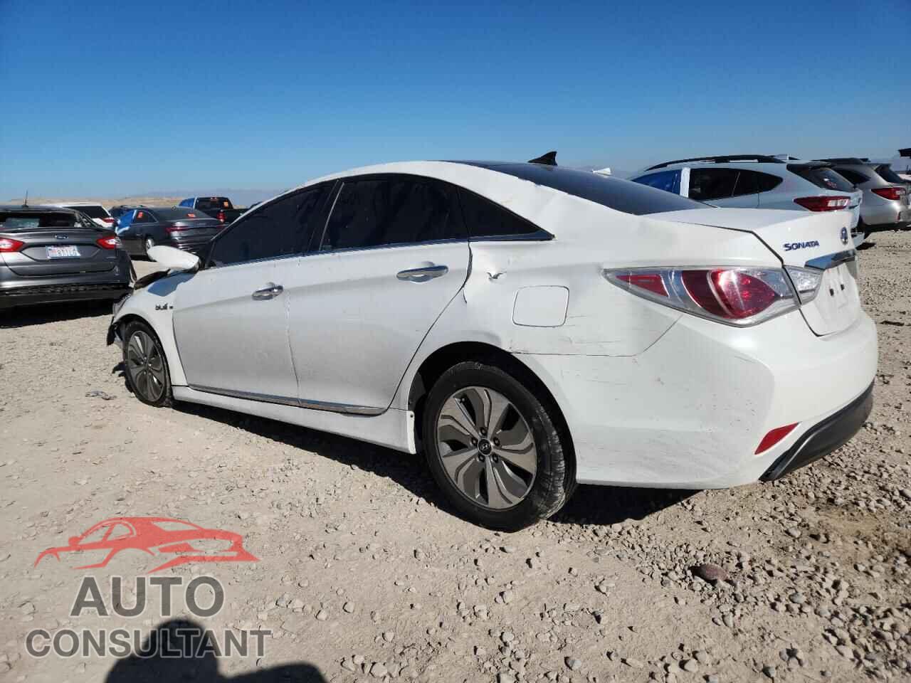 HYUNDAI SONATA 2015 - KMHEC4A44FA132490