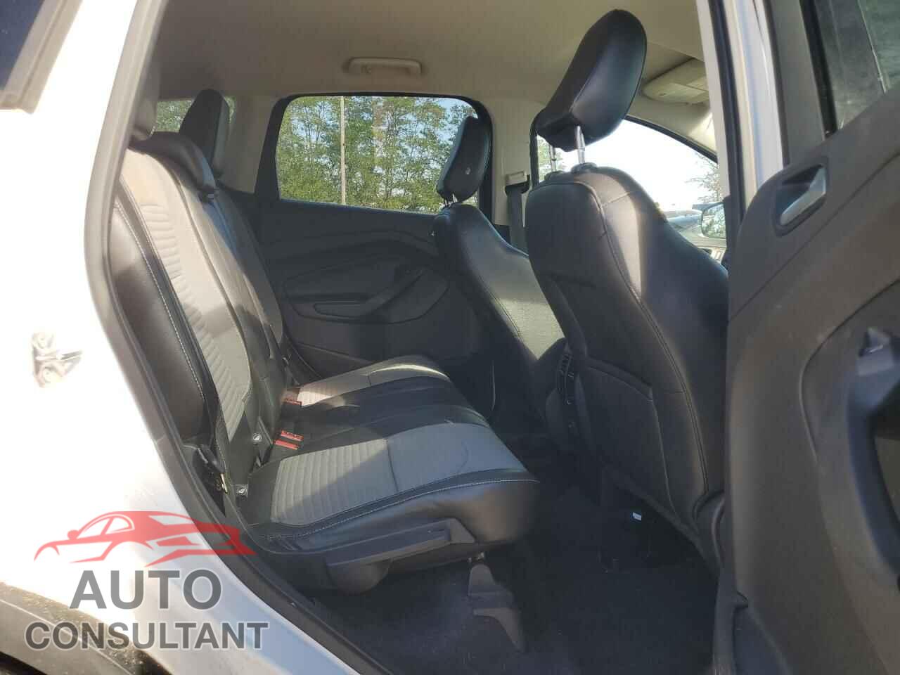 FORD ESCAPE 2018 - 1FMCU9GD2JUB78741