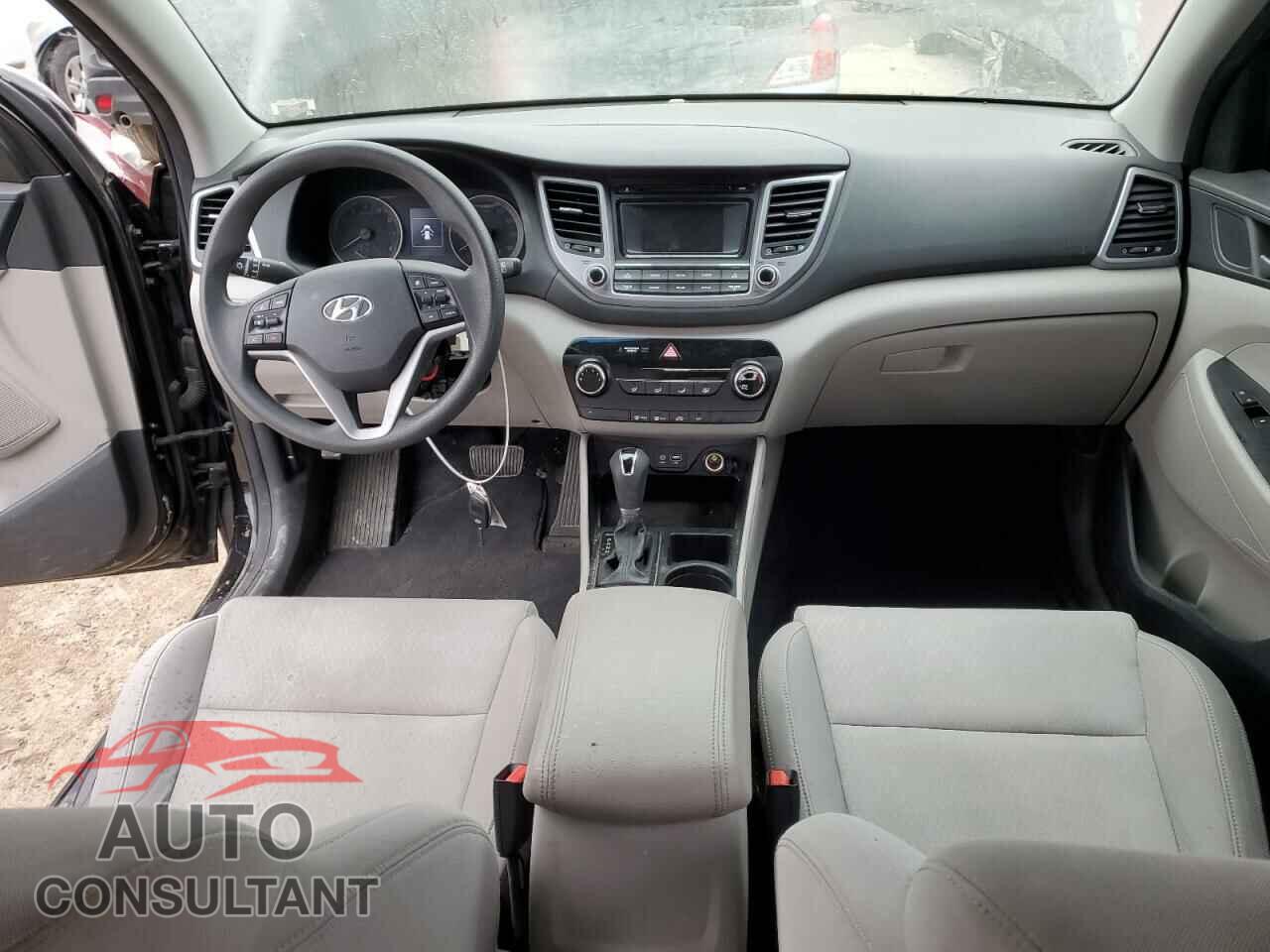 HYUNDAI TUCSON 2017 - KM8J23A42HU577498