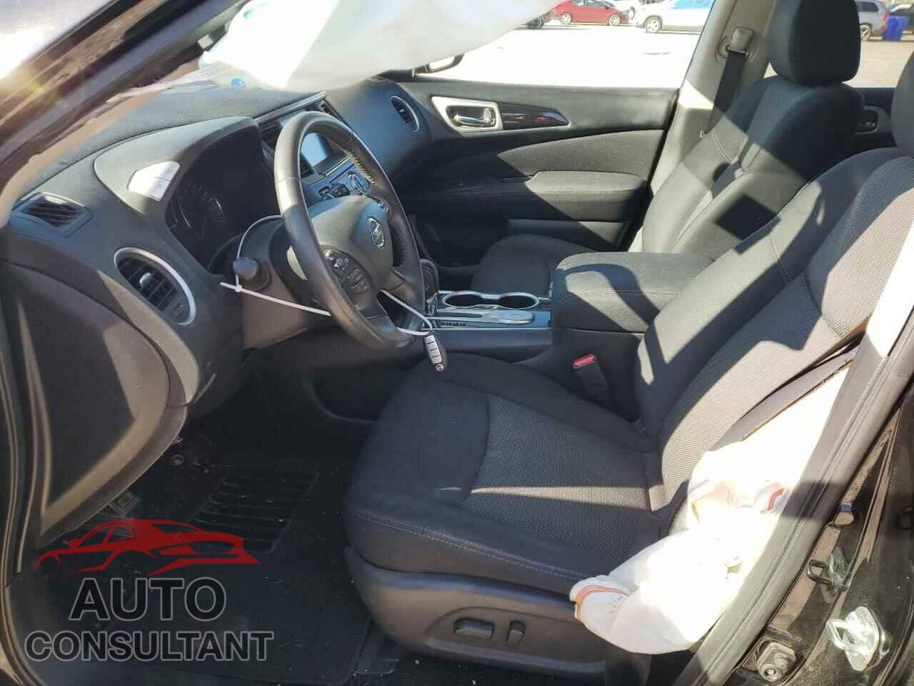 NISSAN PATHFINDER 2017 - 5N1DR2MN8HC907268