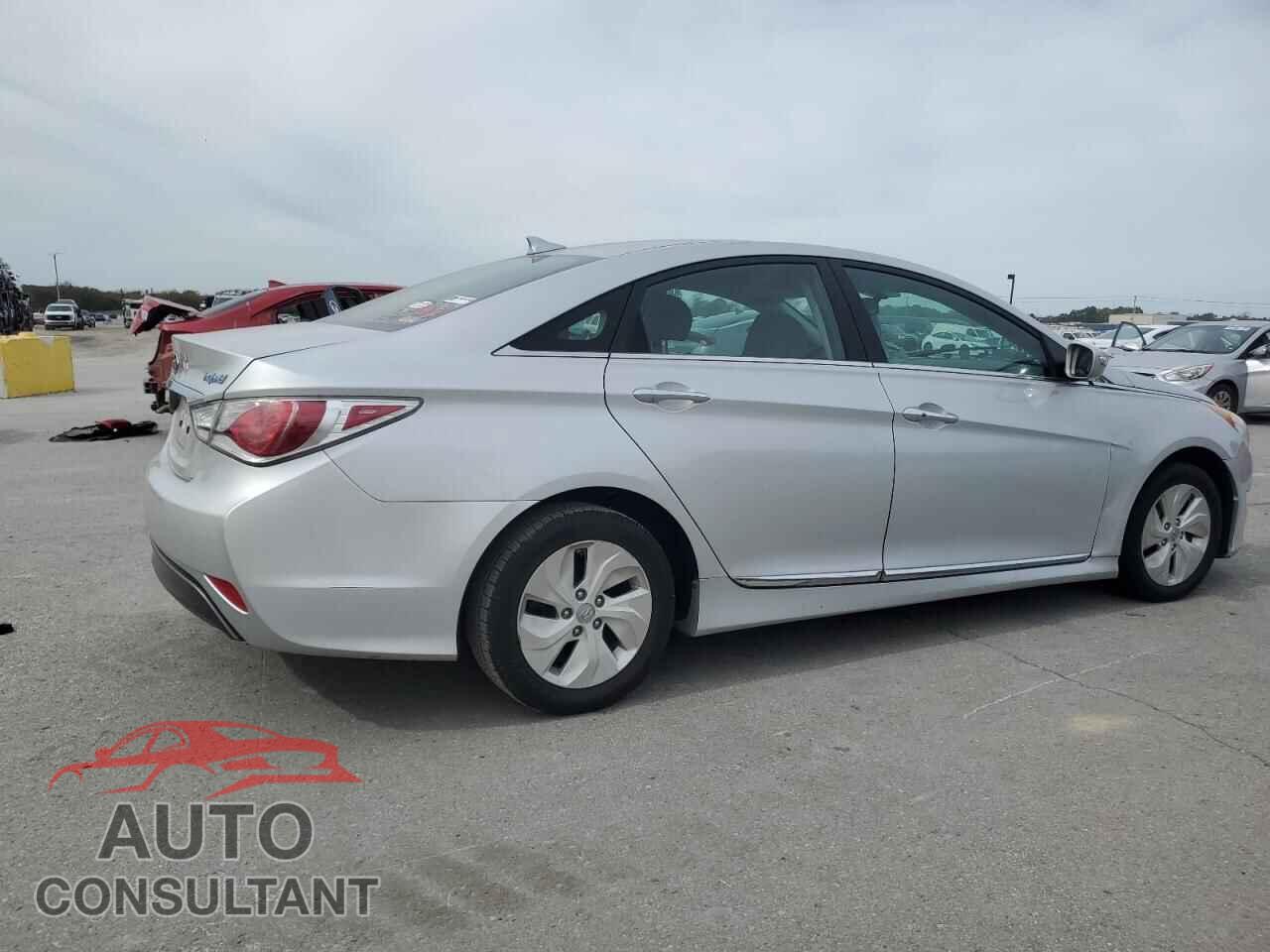 HYUNDAI SONATA 2015 - KMHEC4A40FA134186