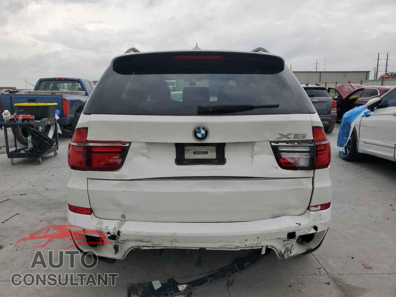 BMW X5 2013 - 5UXZV4C56D0E11353