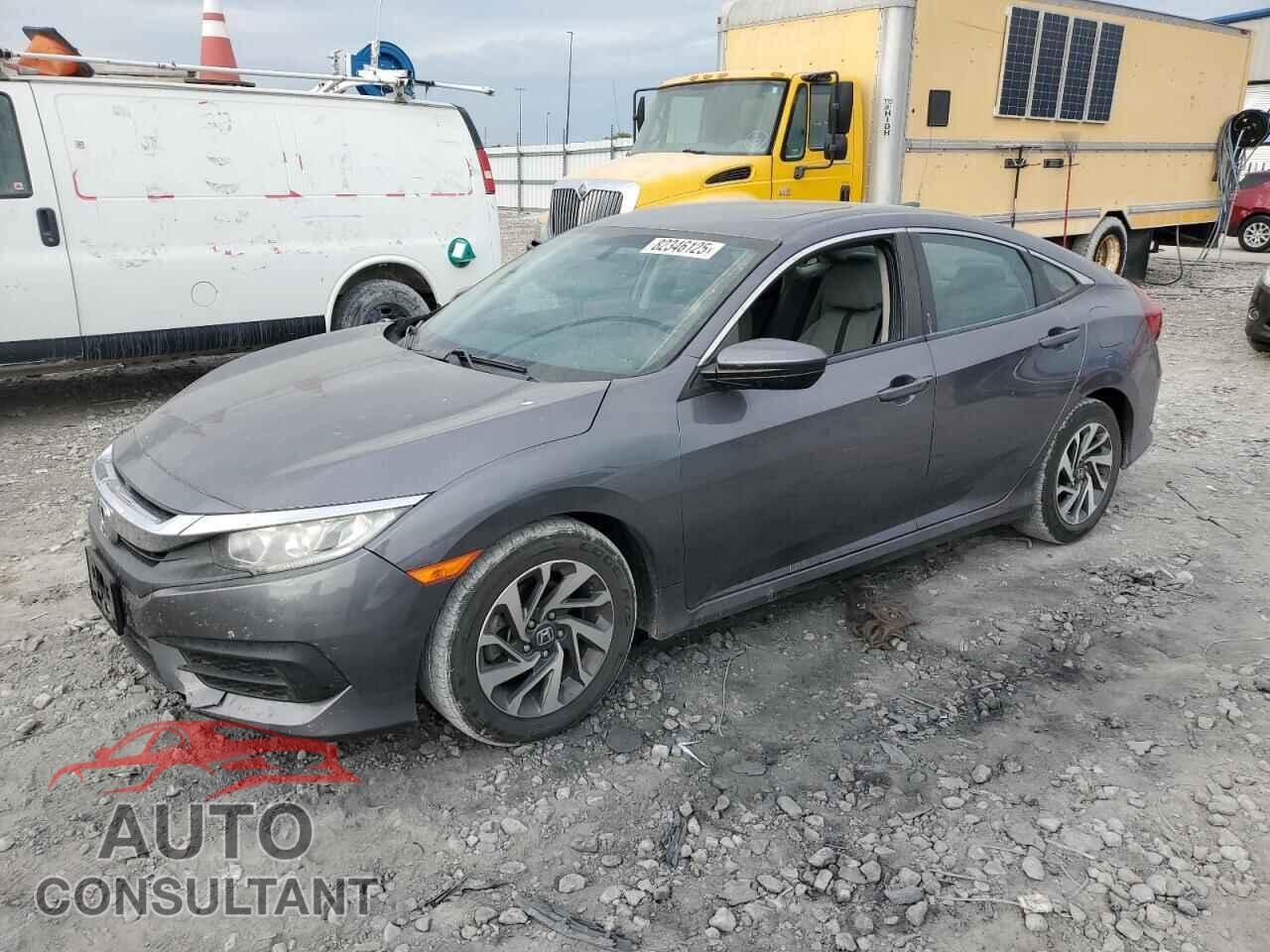 HONDA CIVIC 2018 - 2HGFC2F74JH520704