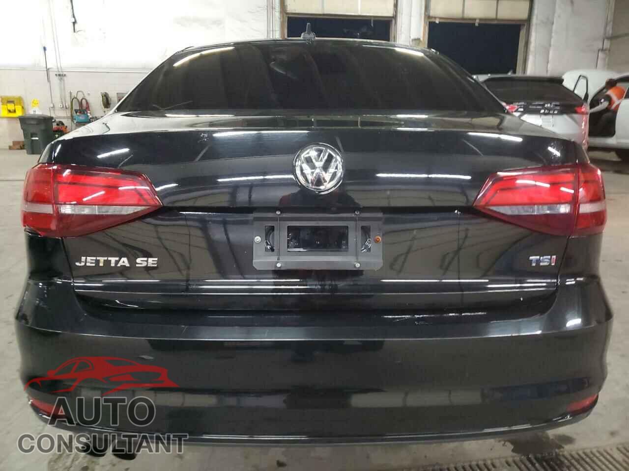 VOLKSWAGEN JETTA 2017 - 3VWDB7AJ3HM318003