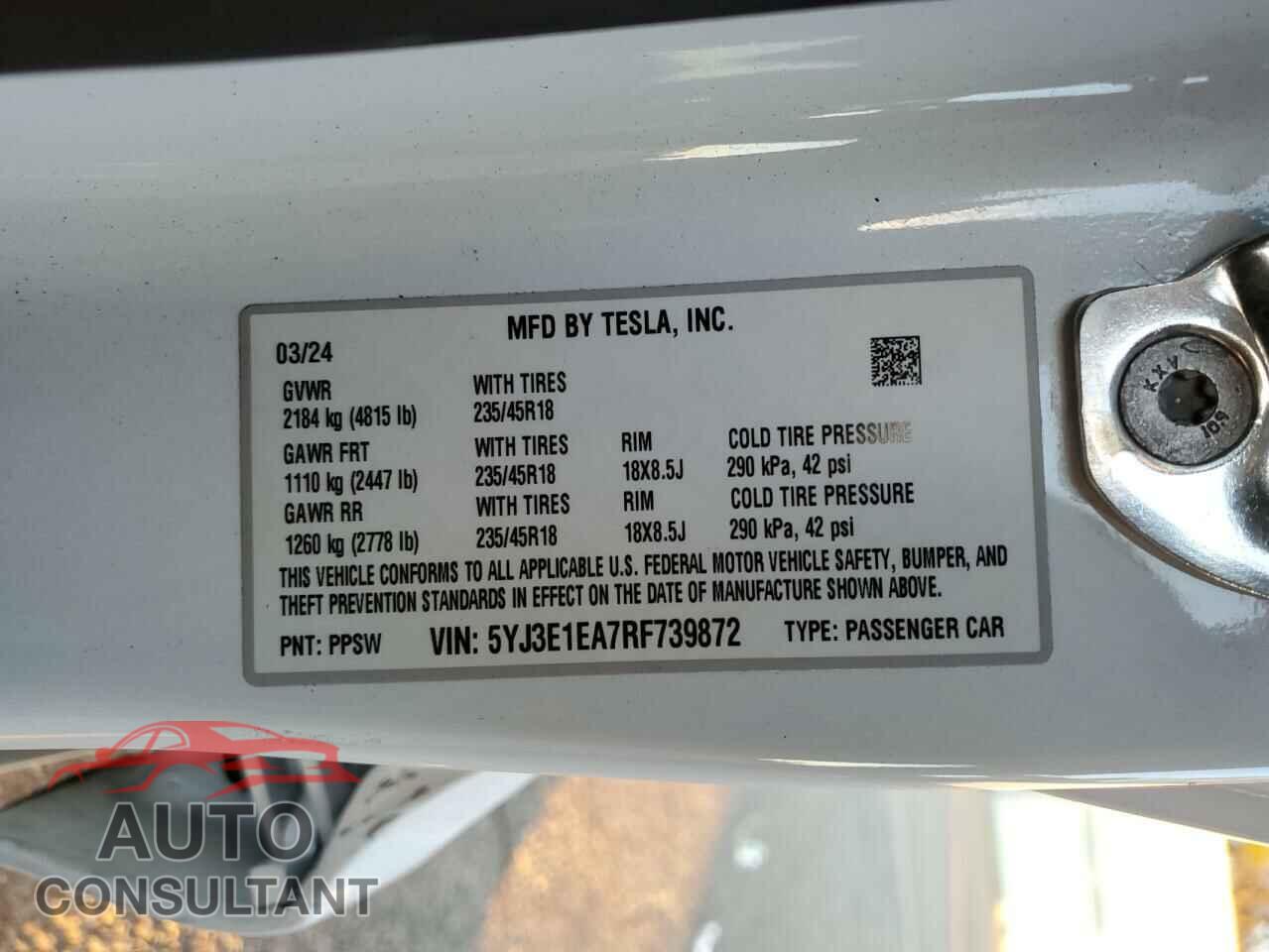 TESLA MODEL 3 2024 - 5YJ3E1EA7RF739872