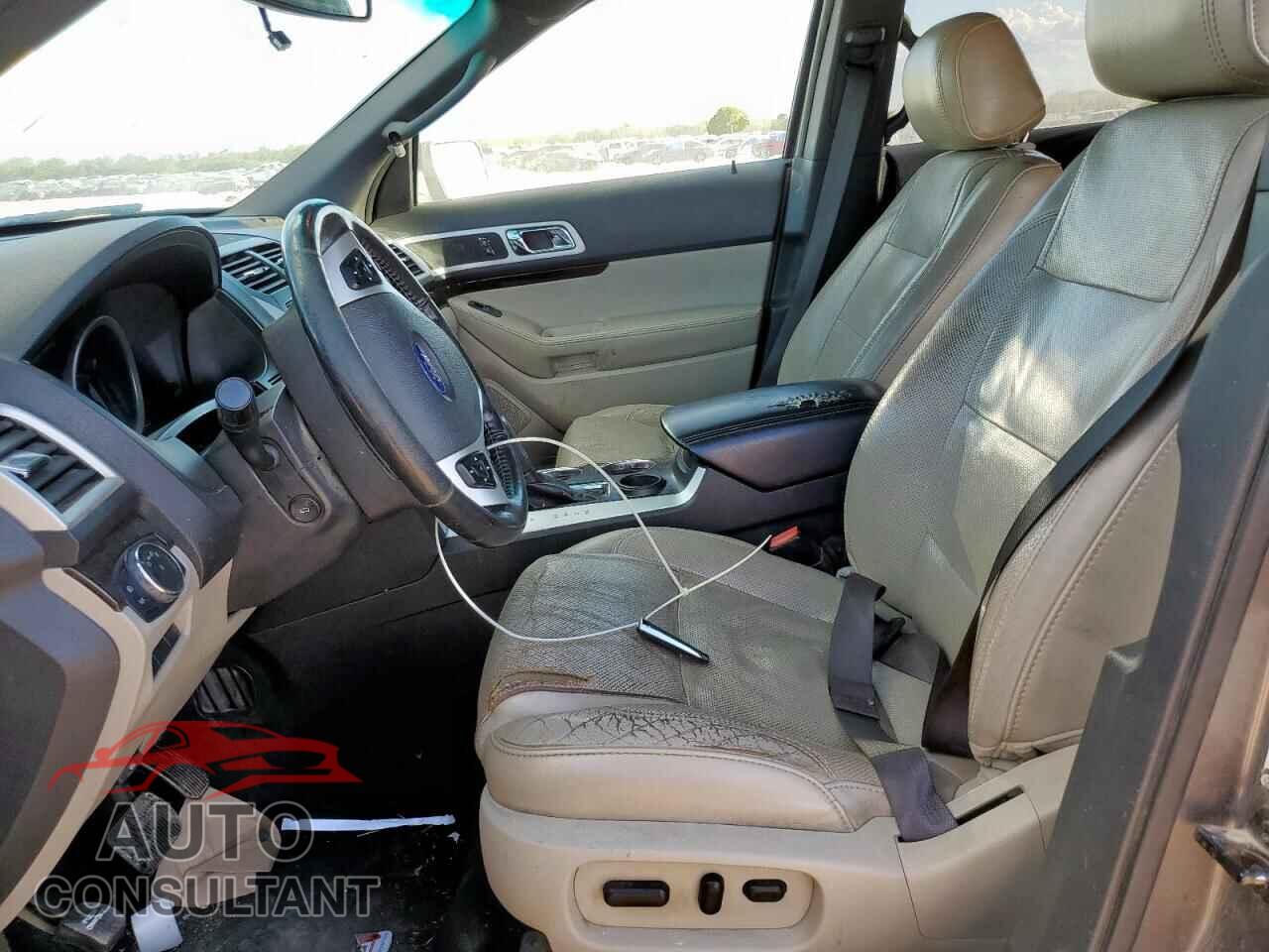 FORD EXPLORER 2012 - 1FMHK7F89CGA90937