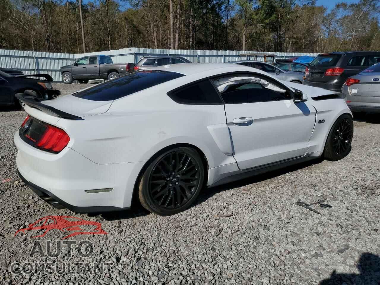 FORD MUSTANG 2020 - 1FA6P8CFXL5126741
