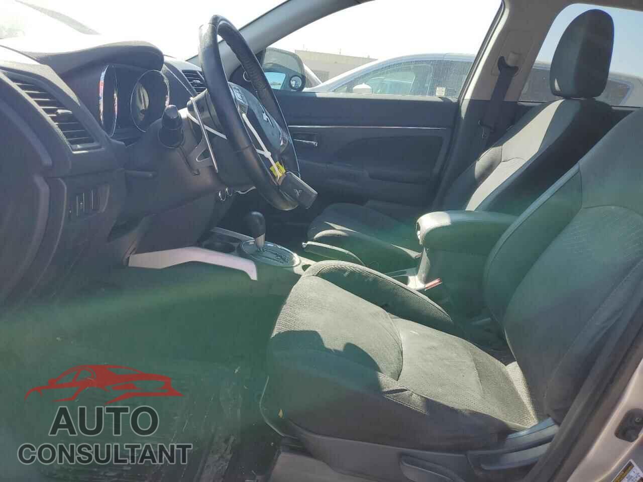MITSUBISHI OUTLANDER 2013 - 4A4AP4AU5DE006094