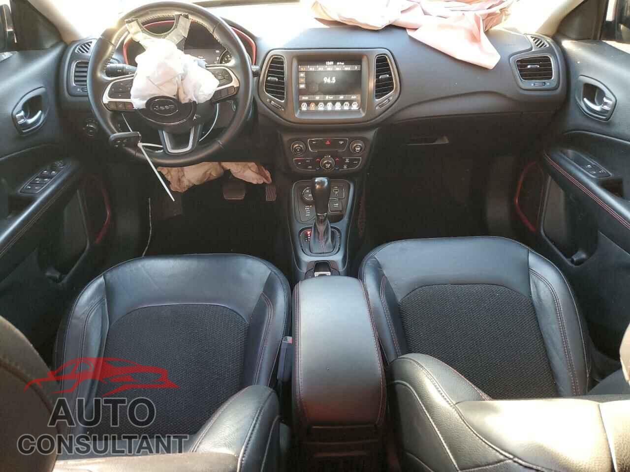 JEEP COMPASS 2019 - 3C4NJDDB7KT618248