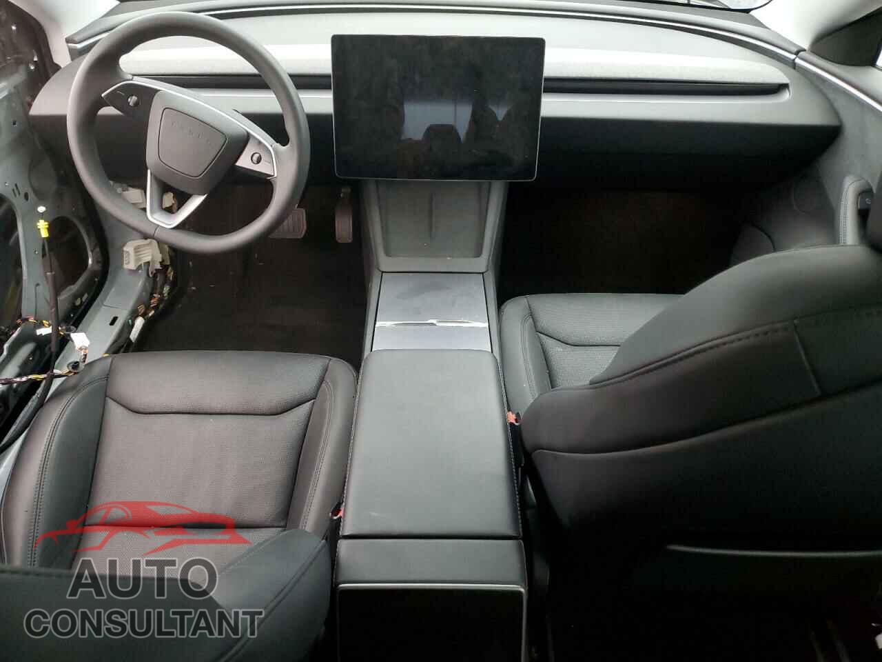 TESLA MODEL 3 2024 - 5YJ3E1EB4RF743063