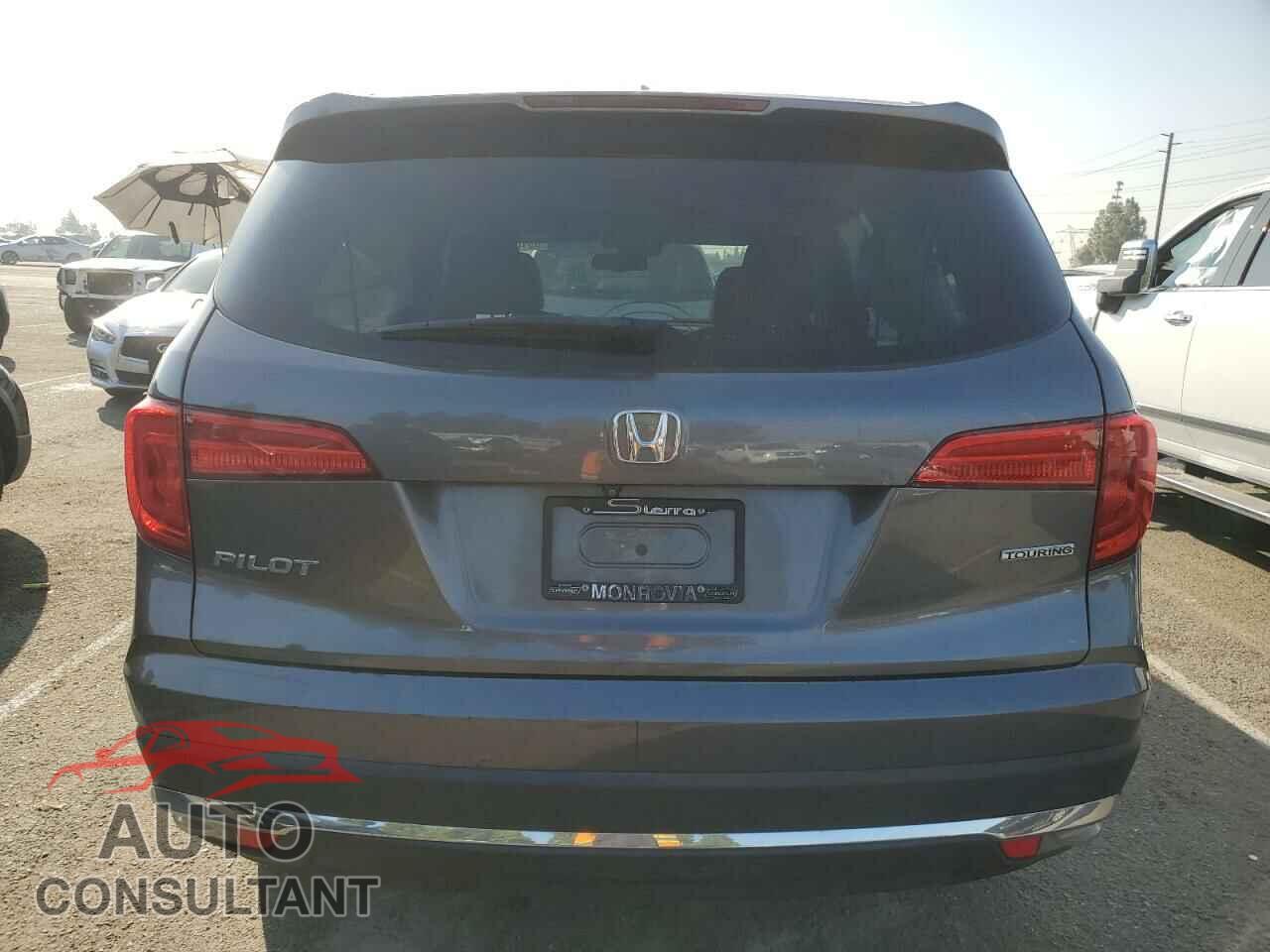 HONDA PILOT 2016 - 5FNYF5H96GB016619