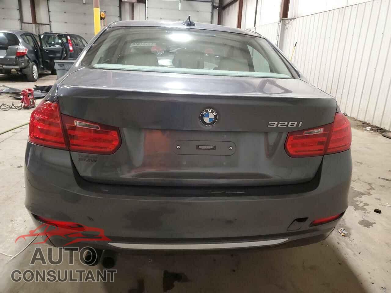 BMW 3 SERIES 2012 - WBA3A5C54CF259331