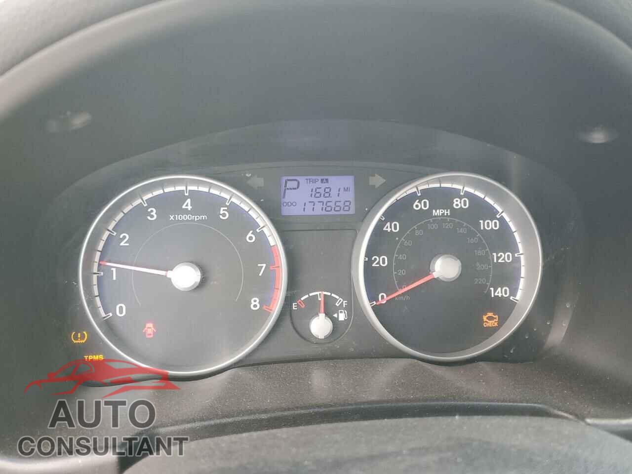 HYUNDAI ACCENT 2011 - KMHCN4AC3BU585632