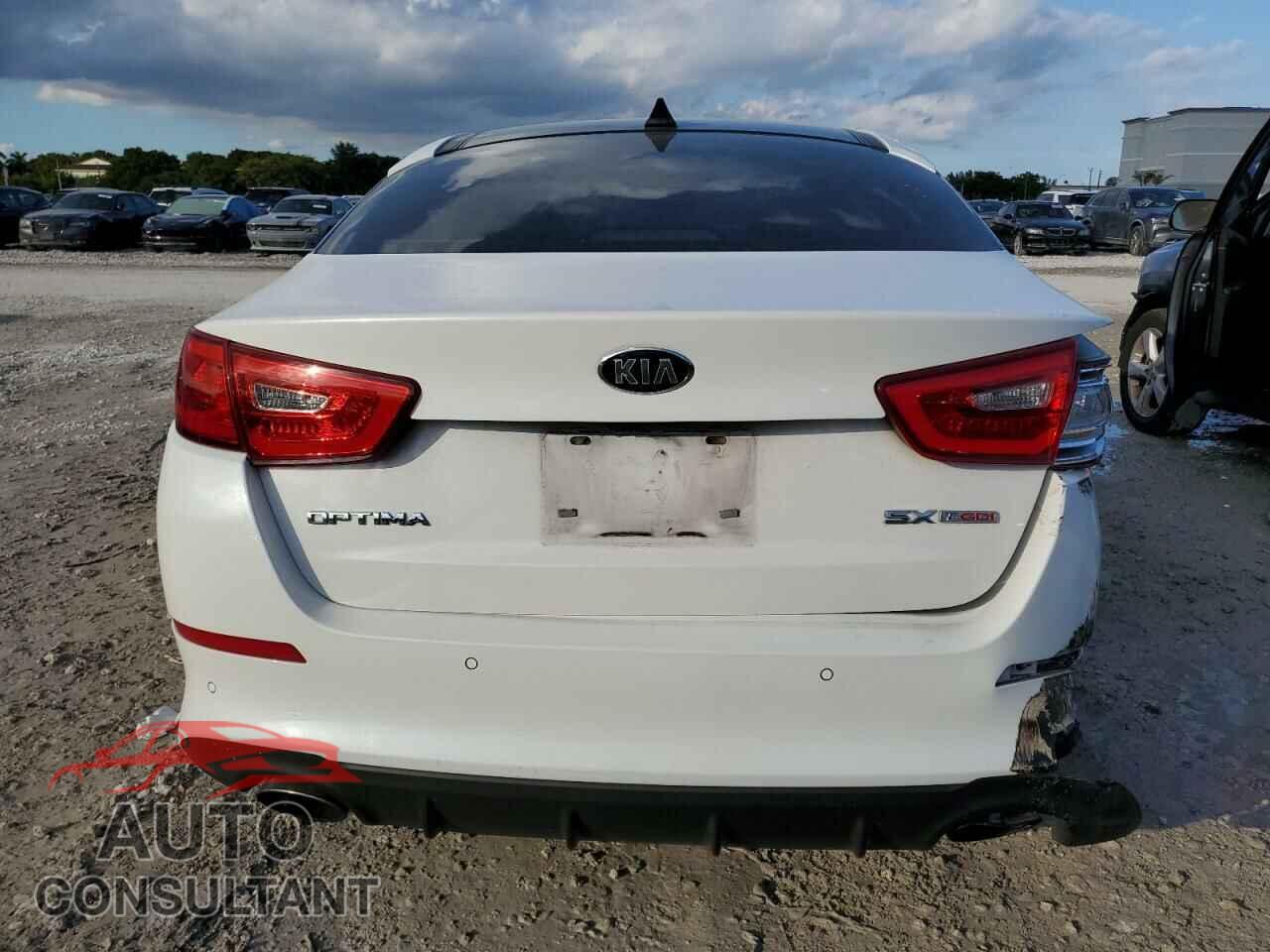 KIA OPTIMA 2015 - 5XXGR4A66FG414535