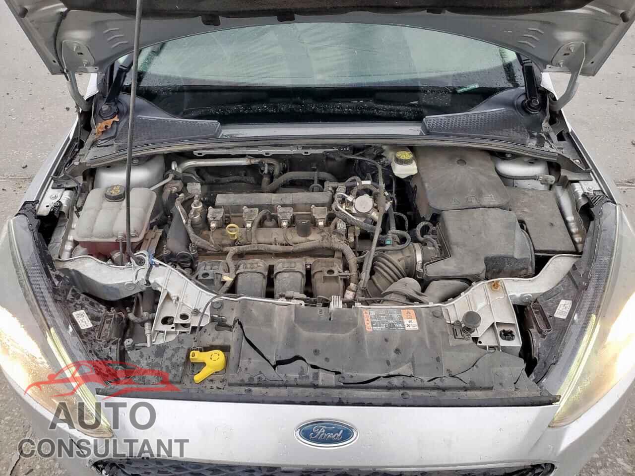 FORD FOCUS 2017 - 1FADP3M22HL255131