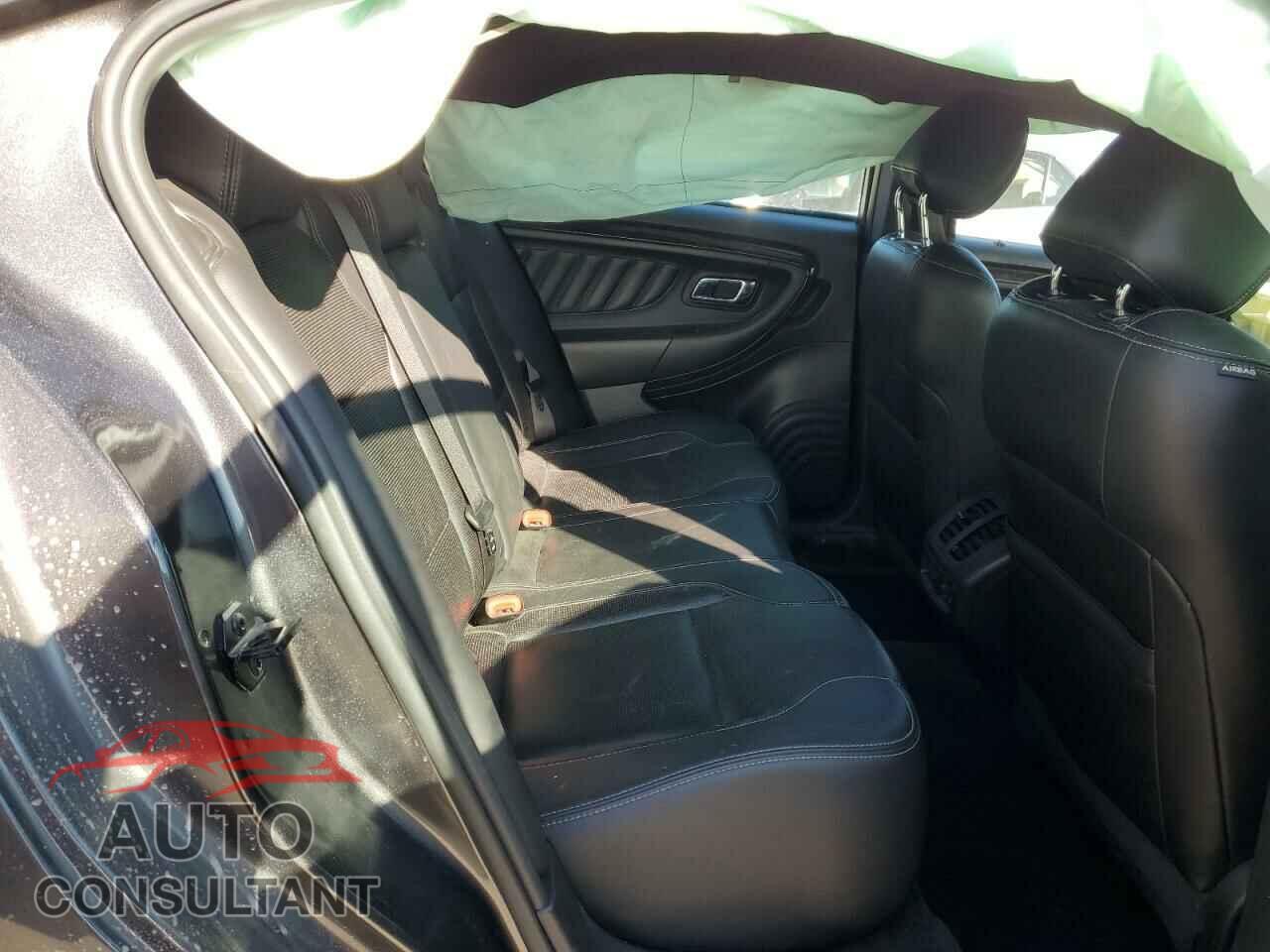 FORD TAURUS 2018 - 1FAHP2F80JG128504