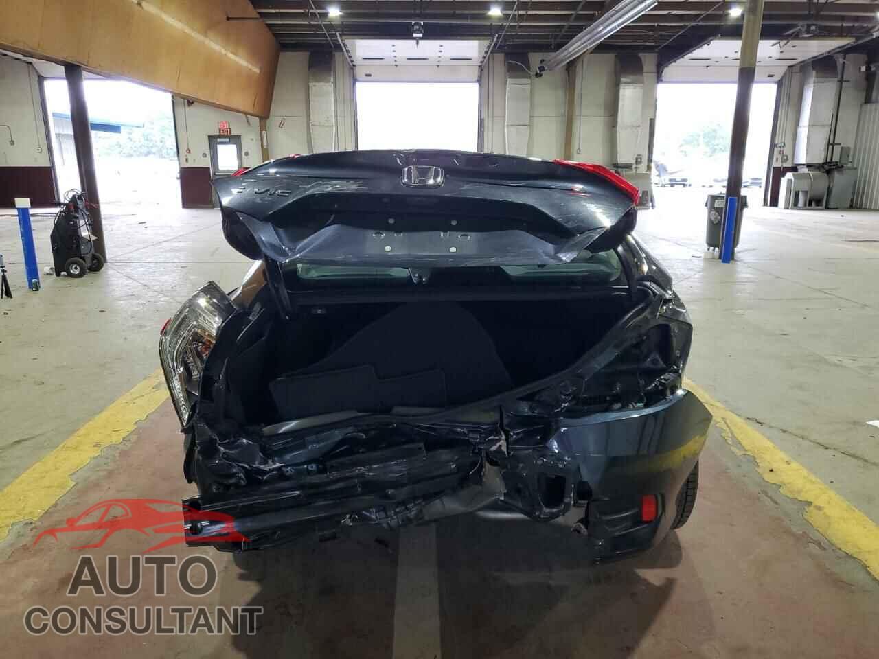 HONDA CIVIC 2019 - 2HGFC2F68KH539362