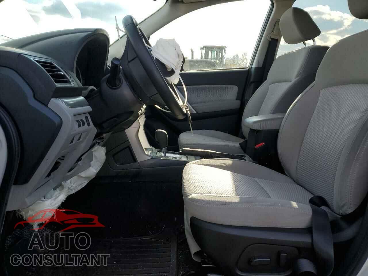 SUBARU FORESTER 2017 - JF2SJAEC7HH481345