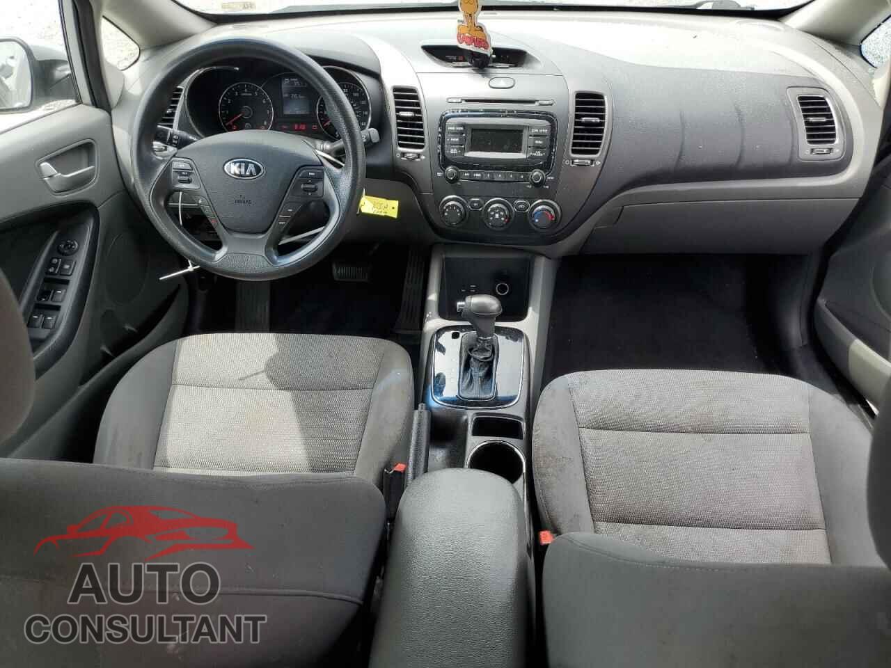 KIA FORTE 2017 - 3KPFK4A71HE032353