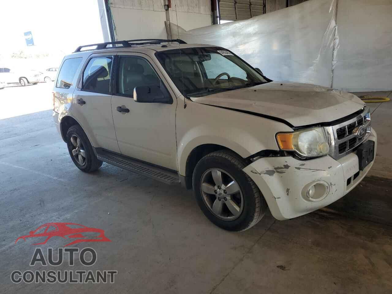 FORD ESCAPE 2010 - 1FMCU9D71AKB64923