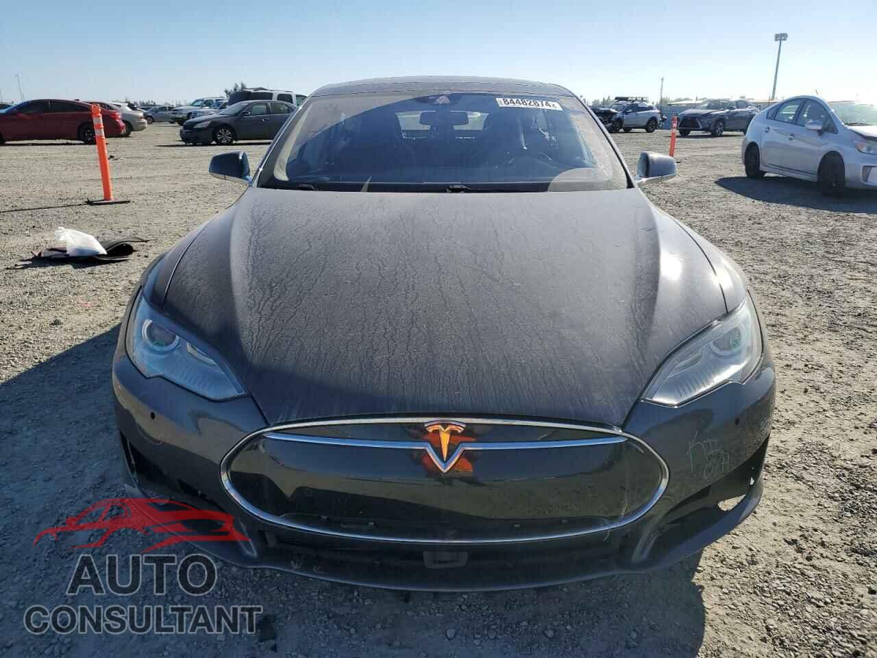 TESLA MODEL S 2015 - 5YJSA1S23FF096856