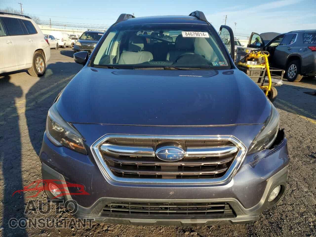 SUBARU OUTBACK 2018 - 4S4BSAKC5J3214641