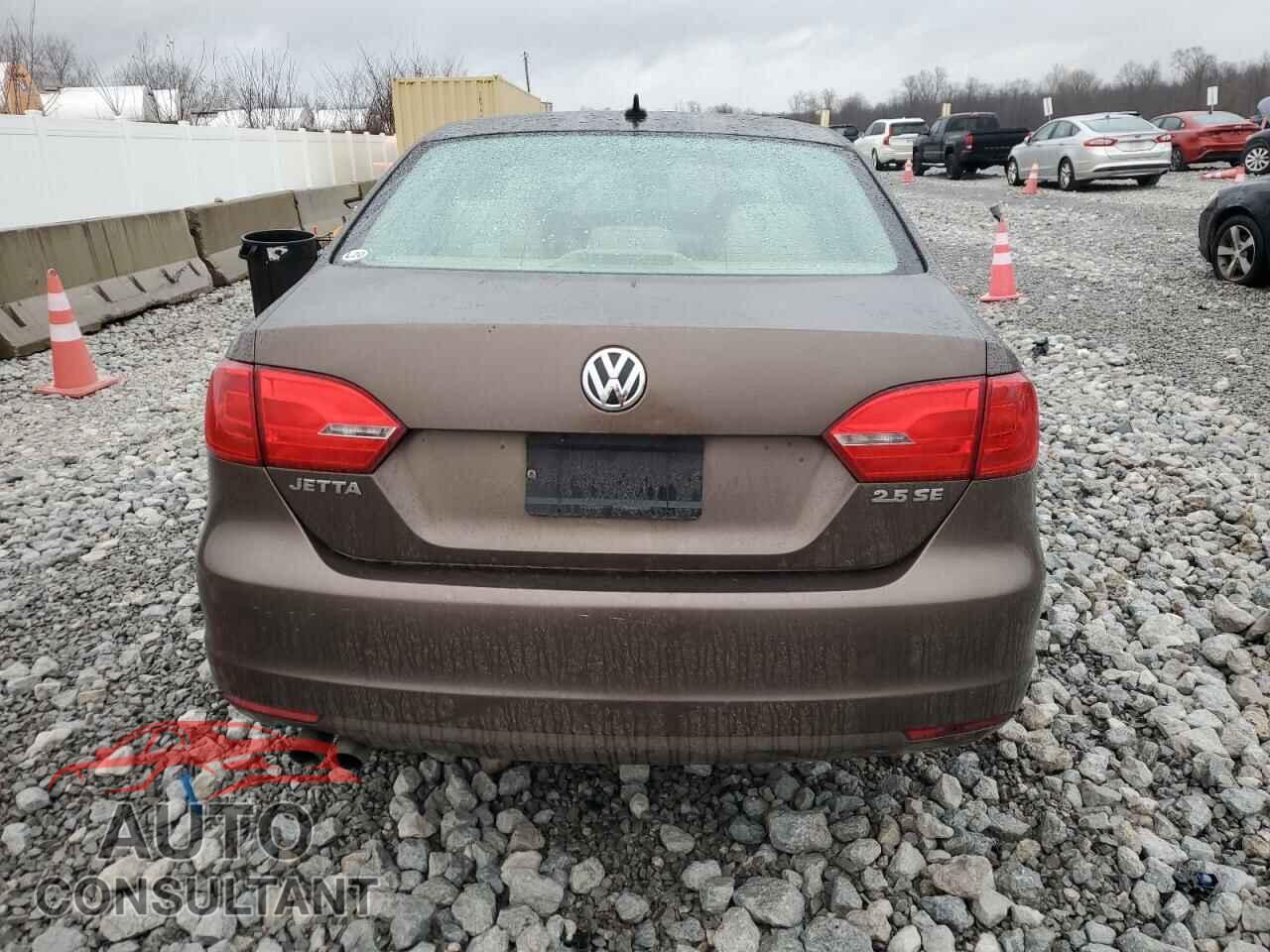 VOLKSWAGEN JETTA 2012 - 3VWDX7AJXCM451111