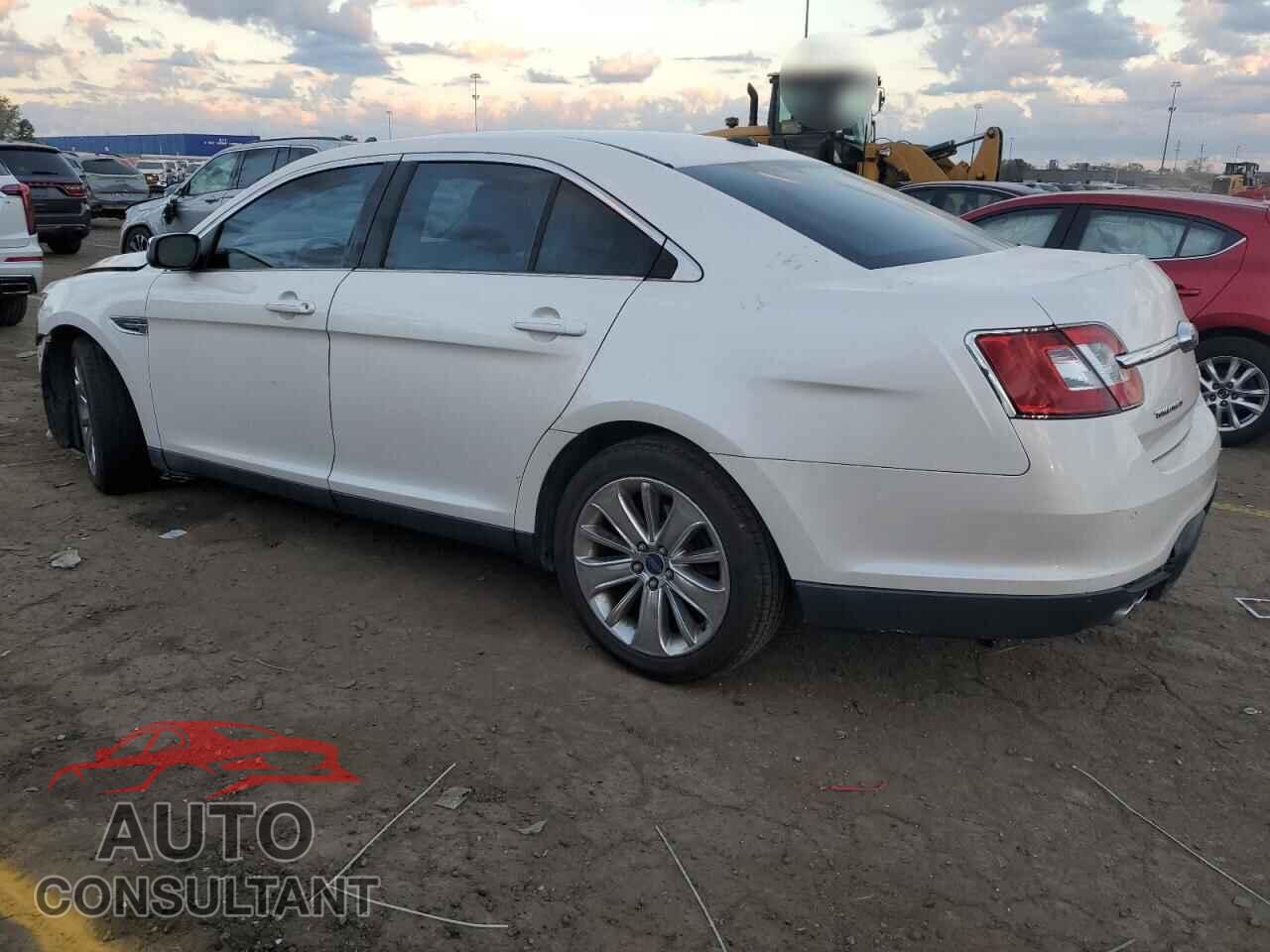FORD TAURUS 2011 - 1FAHP2FW4BG163367