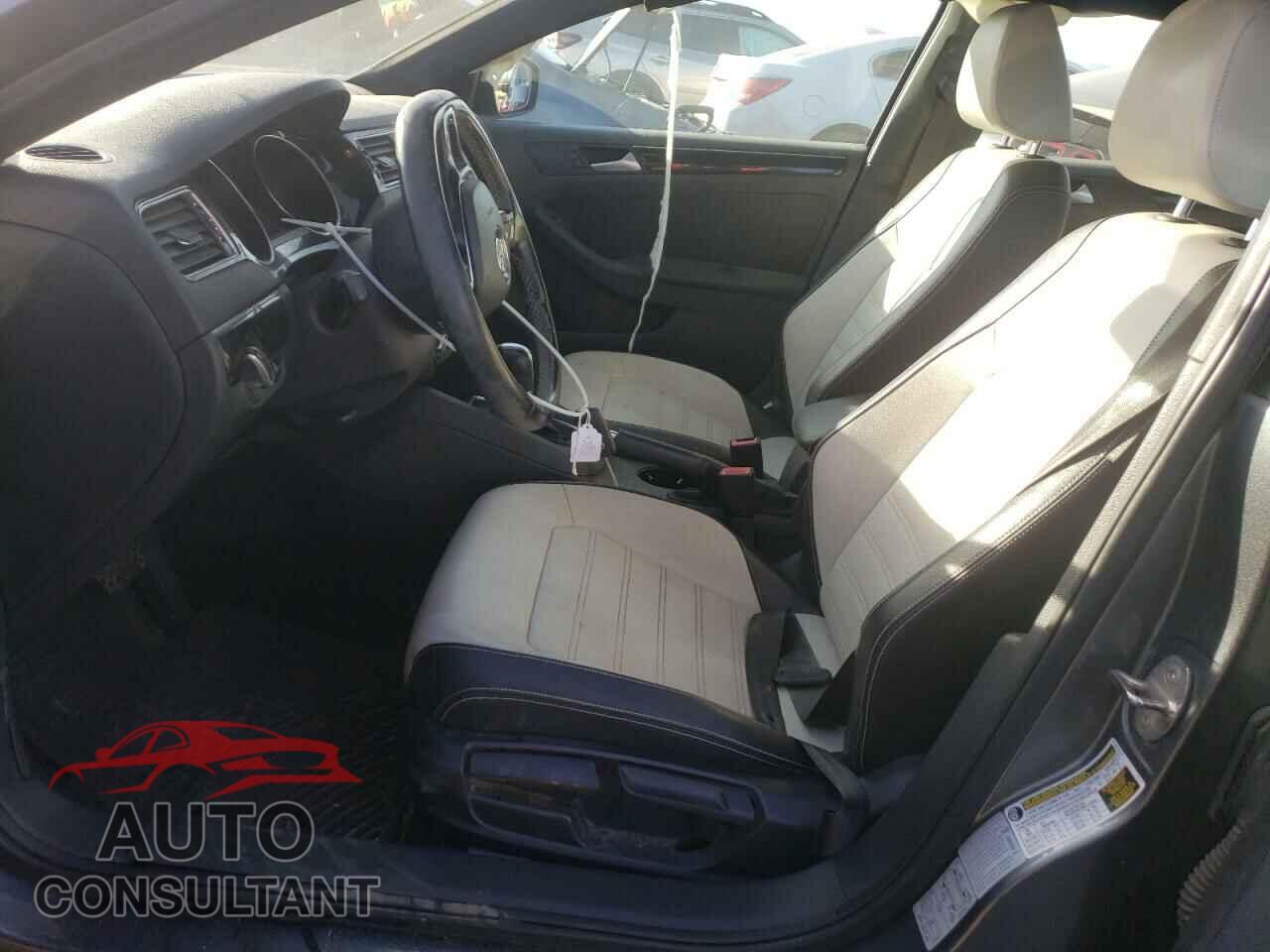 VOLKSWAGEN JETTA 2015 - 3VWD17AJ8FM417822