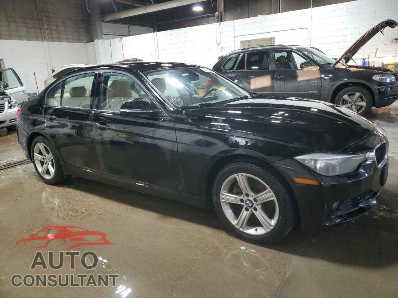 BMW 3 SERIES 2013 - WBA3B3C54DF540421