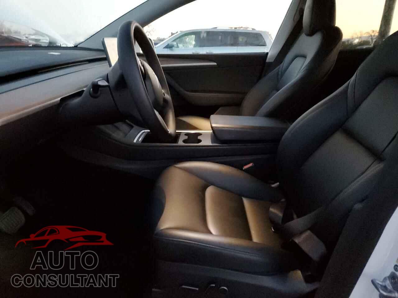 TESLA MODEL Y 2023 - 7SAYGDEE9PA106923