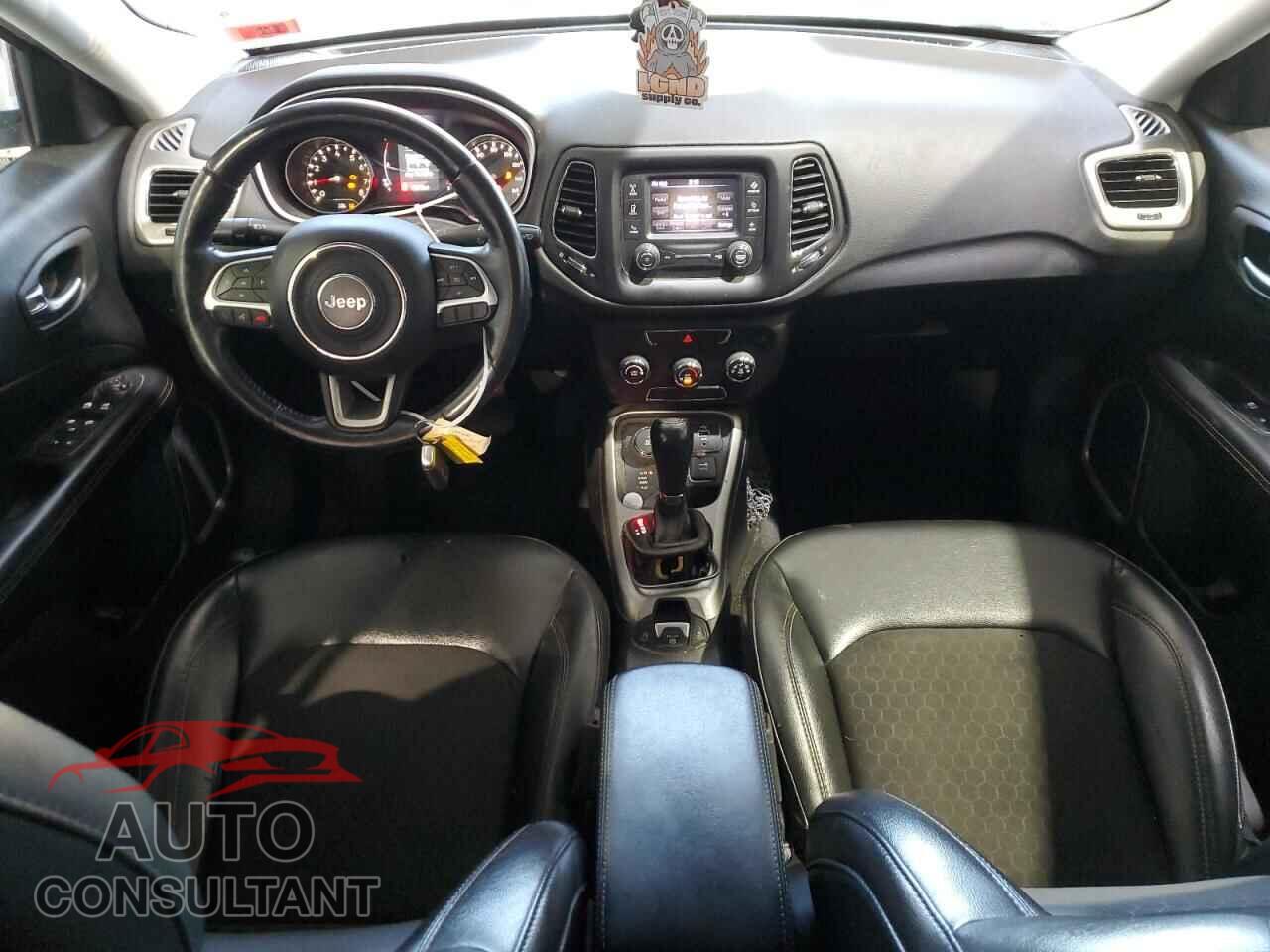 JEEP COMPASS 2018 - 3C4NJDBB4JT360868