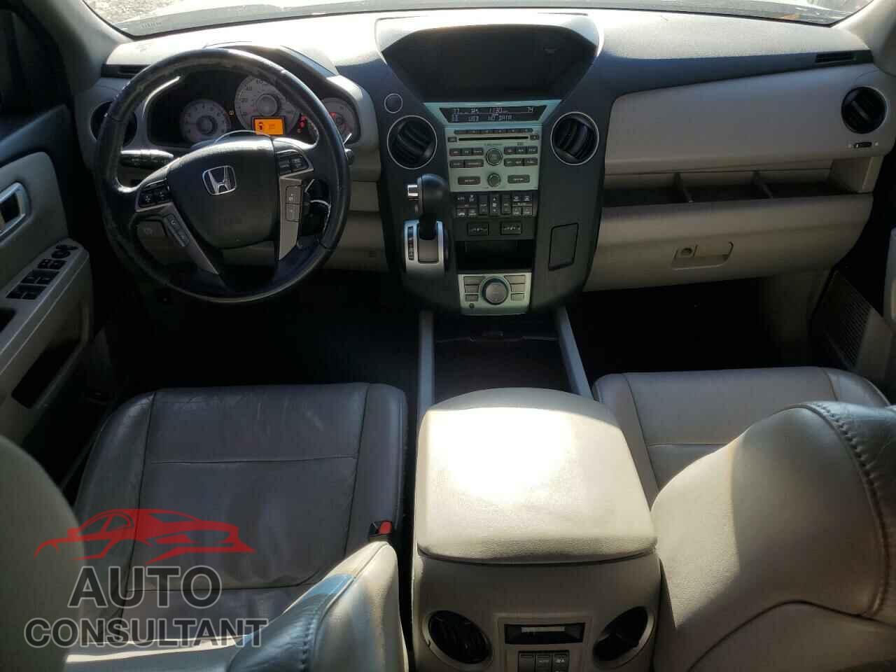 HONDA PILOT 2011 - 5FNYF3H70BB043018